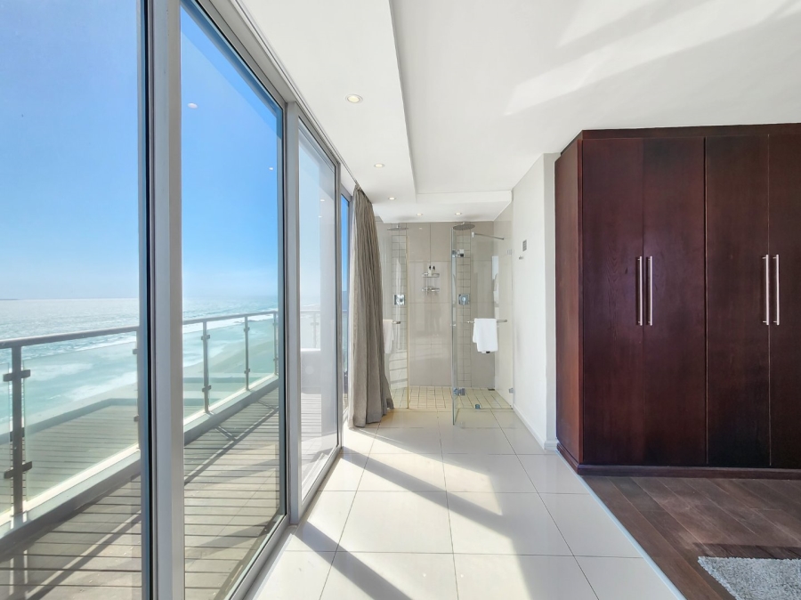 4 Bedroom Property for Sale in Beachfront Western Cape